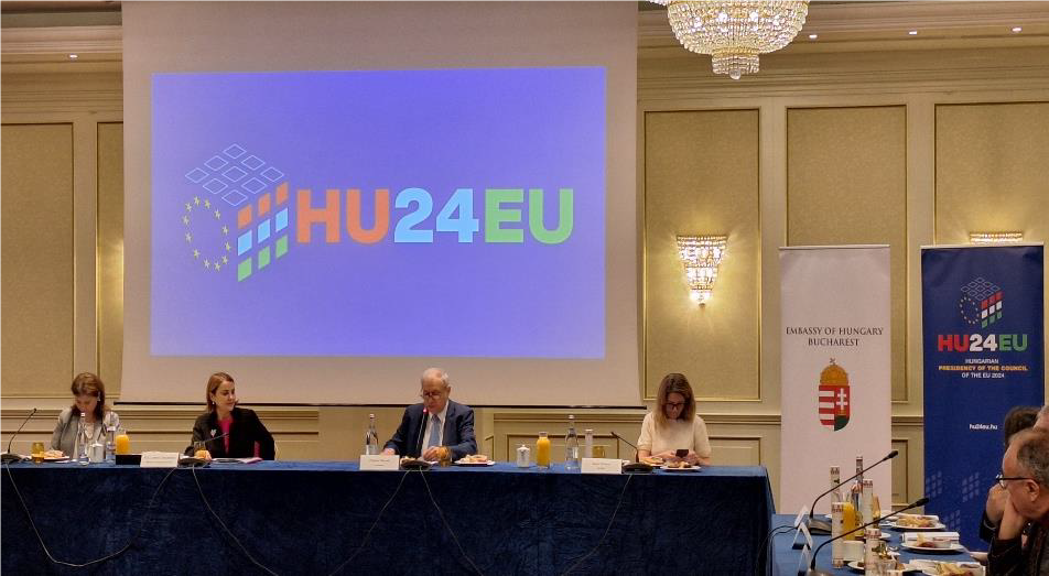 2024. november 11-én Luminita Odobescu román külügyminiszter volt a díszvendége és előadója a bukaresti magyar nagykövetség EU-elnökségi munkareggelijének 